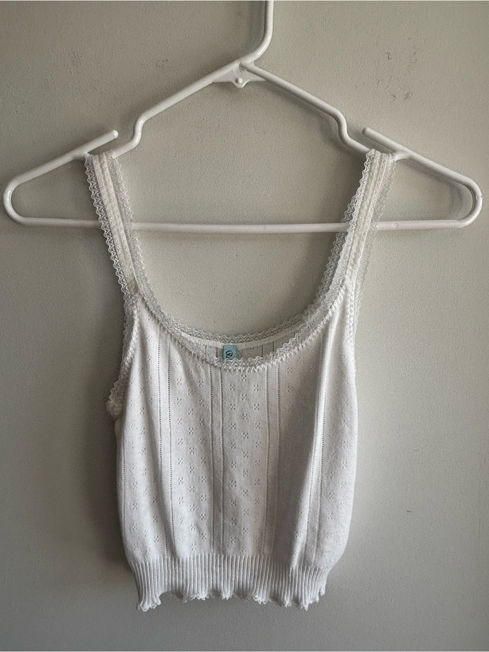 Delicate White Lace-Trim Knit Camisole
